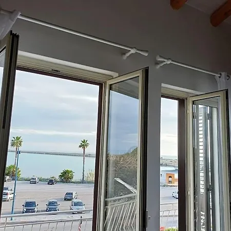 Pilaja Fronte Mare Free Park Wifi 公寓 恩佩多克莱港